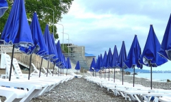 пляж отеля.