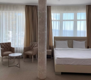 Люкс  2-местный  3-комнатный  с террасой